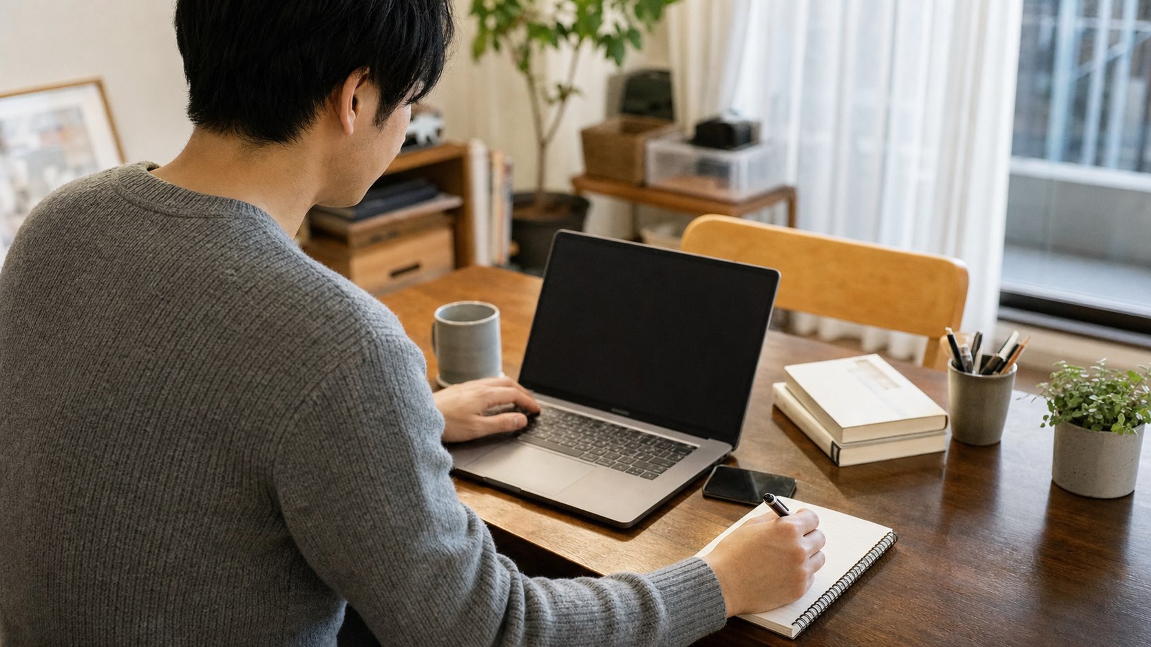 未経験からWebライターを始める初心者の自宅作業風景